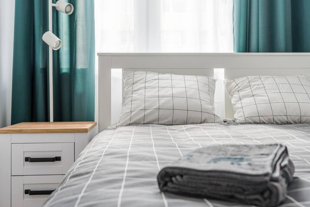 Uroczy Apartament 2 Pokoje - 10 Min Do Morza!, Gdansk